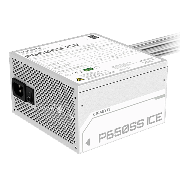 Gigabyte P650SS ICE 650W Silver Casa